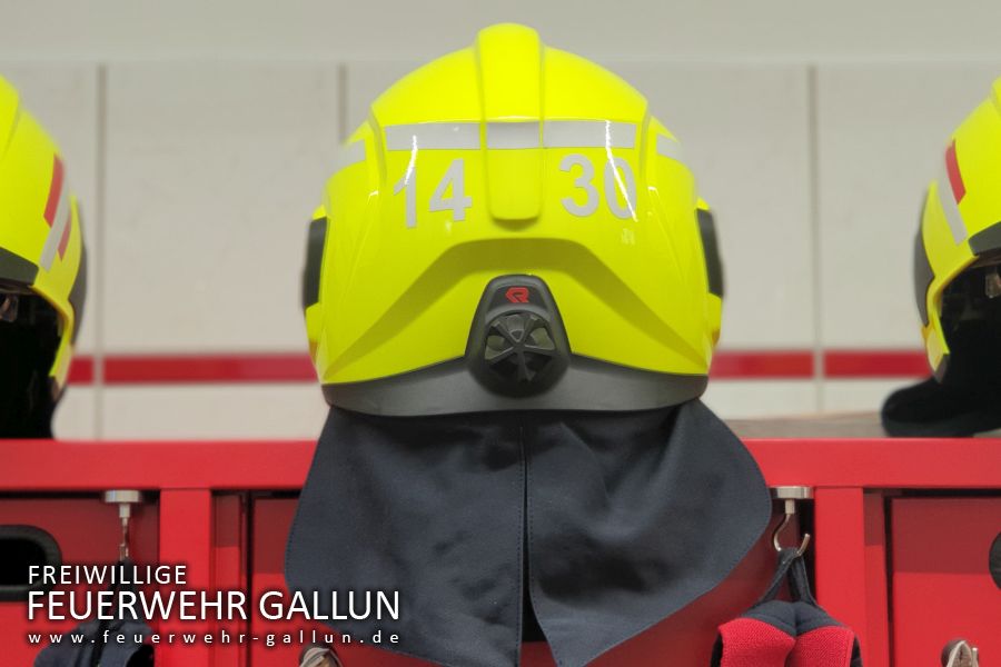 Neue Helme für die Feuerwehren der Stadt Mittenwalde